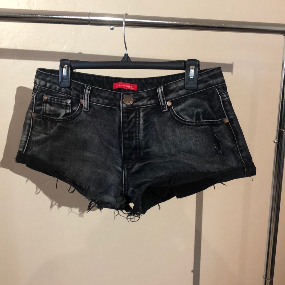 Black distressed denim shorts size large